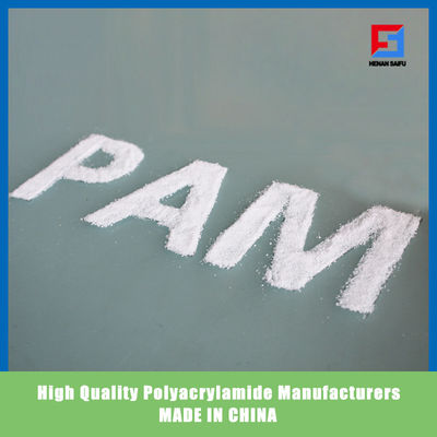 Cationic पॉलिमर PAM रासायनिक जल उपचार पाउडर Flocculant Coagulant